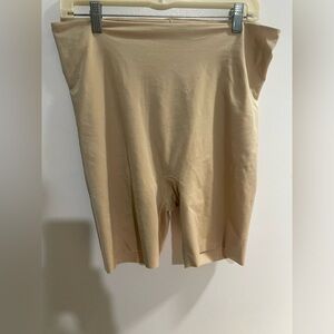 CLEAN SPANX Shaping shorts size 1x Nude Mid thigh